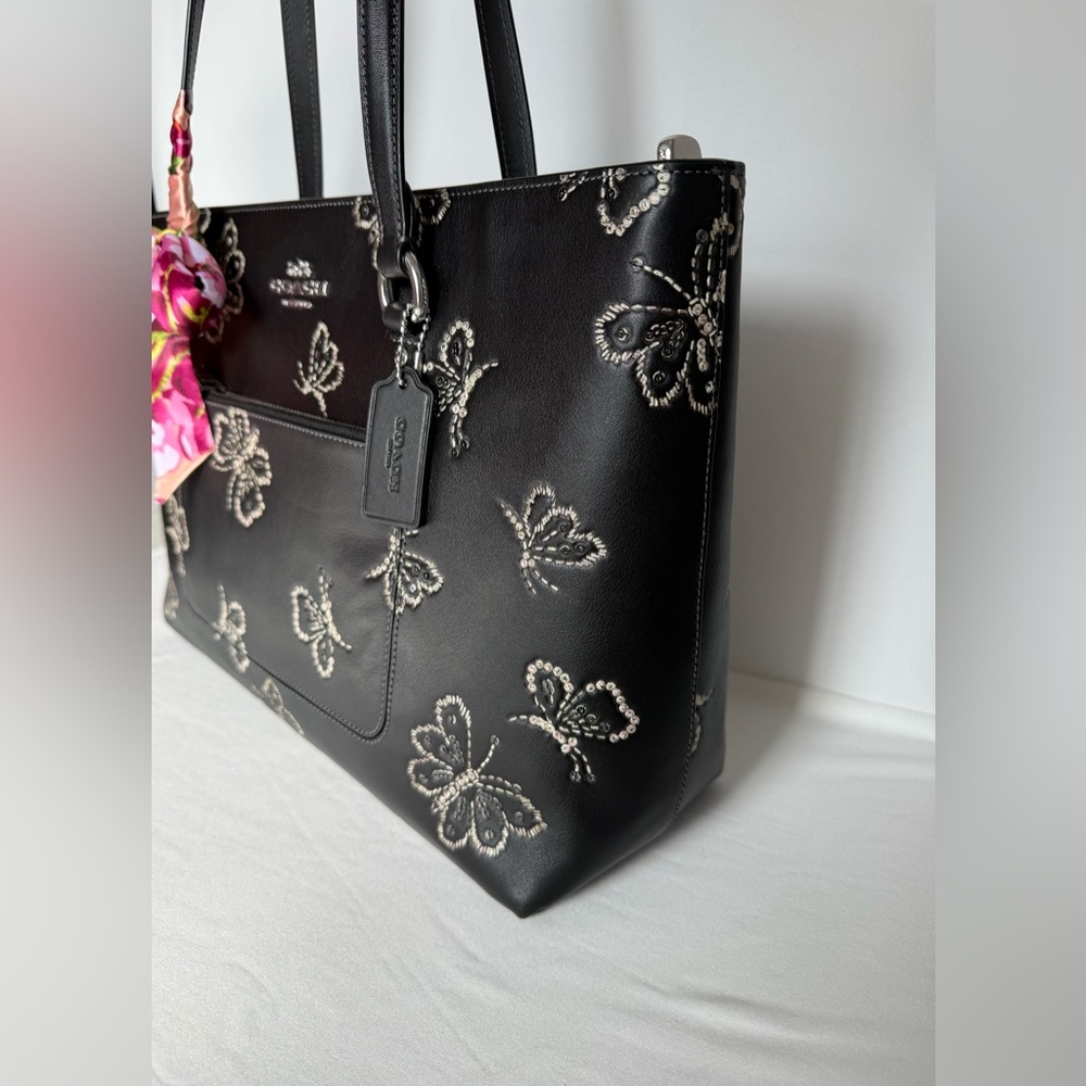 NWT Coach Station shoulder bag 
Butterfly Print Black/Silver styled with scarf - Picture 7 of 16